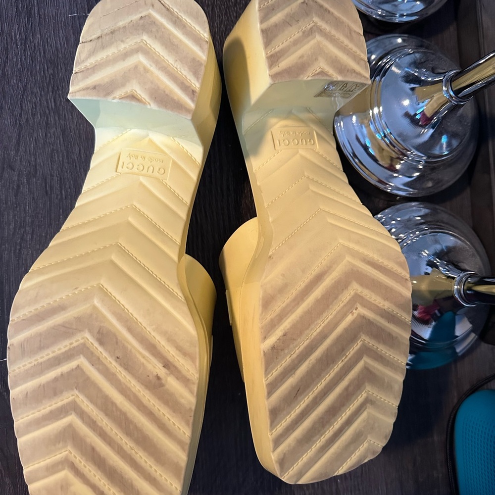 Authentic Gucci Sandals . - image 5